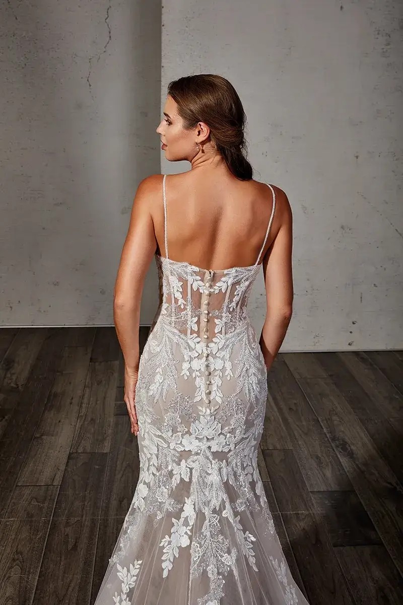How to Choose the Perfect Wedding Dress for Your Body Shape Image