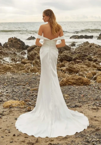 Signature Collection 15022 Megara #3 Ivory thumbnail
