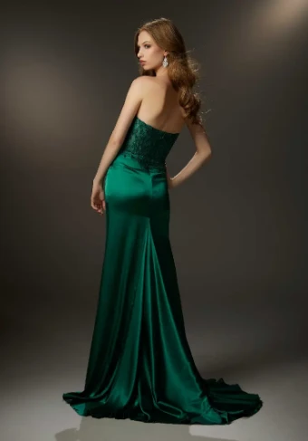 Morilee 48054 #4 Emerald thumbnail