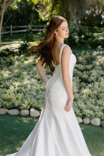 Allure R3908 #1 Ivory thumbnail